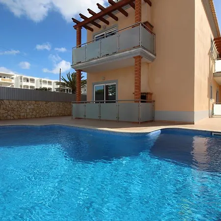 Oura Pereira شقة