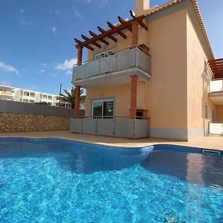 Oura Pereira Daire Albufeira