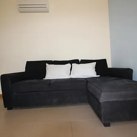 Oura Pereira شقة