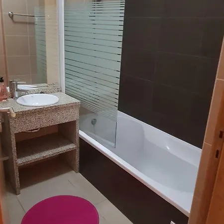 Oura Pereira Daire